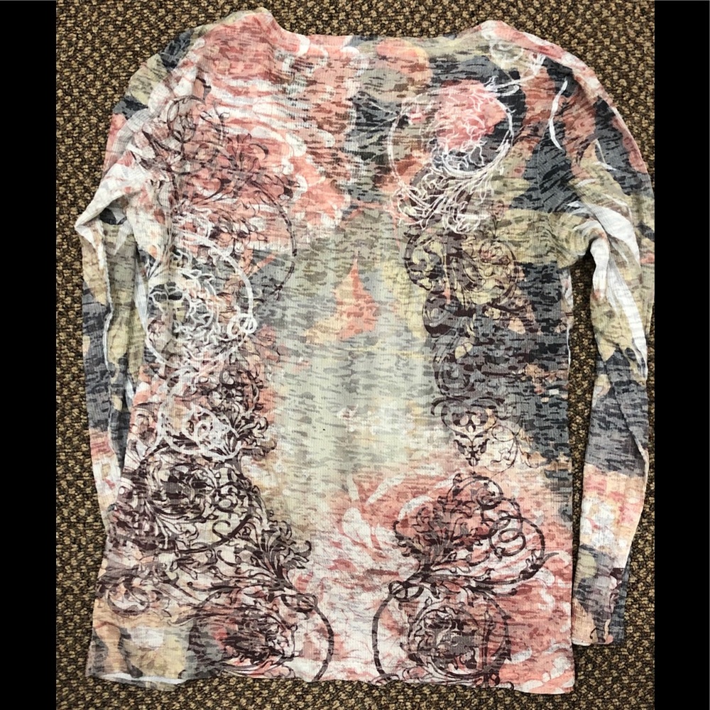 Kiara Top with Rhinestones Size Large 🌺 - Picture 5 of 5